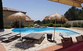 Au Petit Paradis